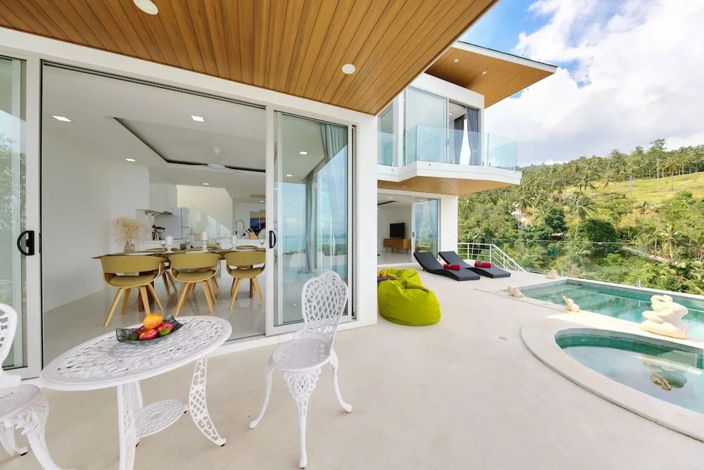 Villa Iroxa with Panoramic Sea View