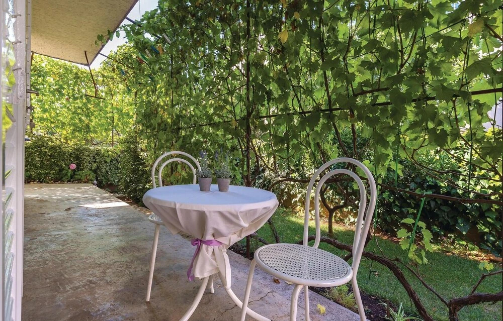 Beautiful Apartment in Vodice With Wifi and 2 Bedrooms