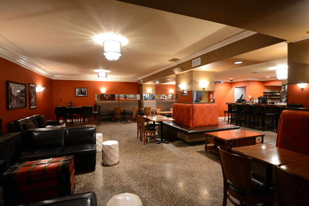 voco The Tiger Hotel, Columbia, MO by IHG