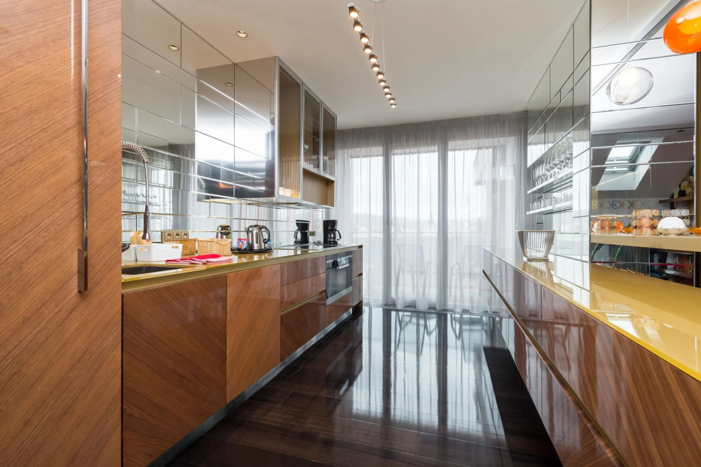 Billionaires Boutique Residence & Premium Suites, Old Town