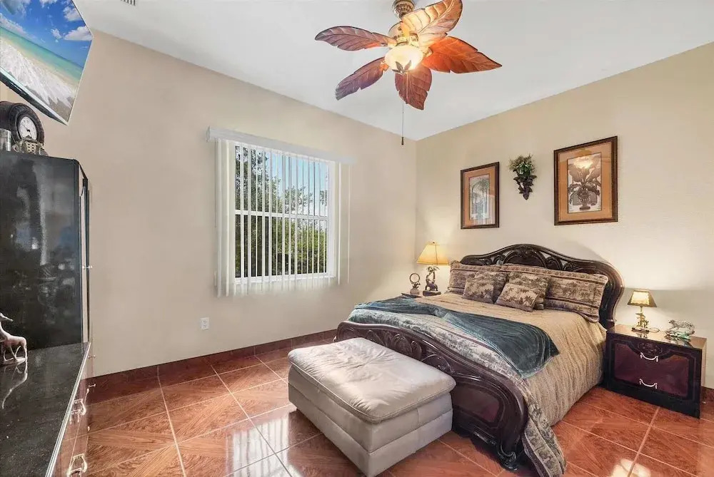 Aa15432 South Gulf Cove 4