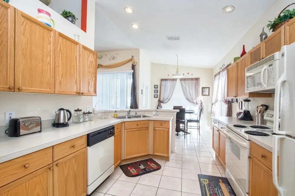 Fan Palm Getaway pool home on Windsor Palms Resort