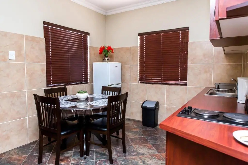 Schroderhuis Guesthouse NO LOADSHEDDING GOOD WIFI
