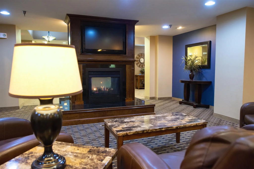 Holiday Inn Express Devils Lake by IHG