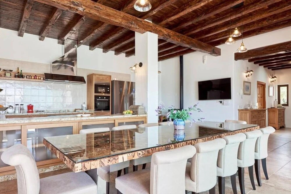 Villa Can Prats, Luxury Villa Surrounded by Nature