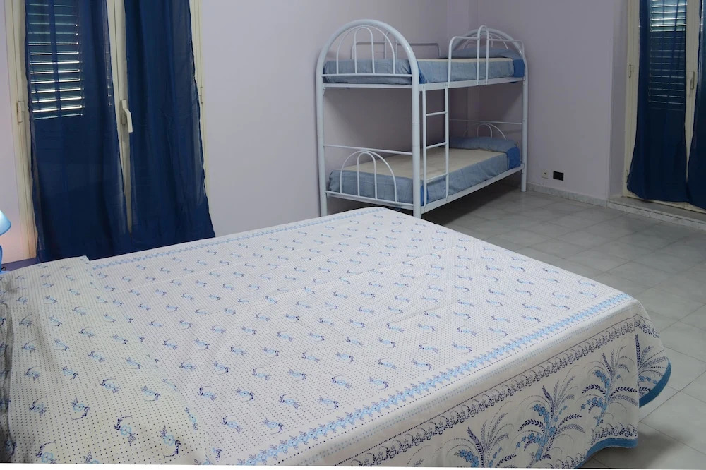Iris Apartment