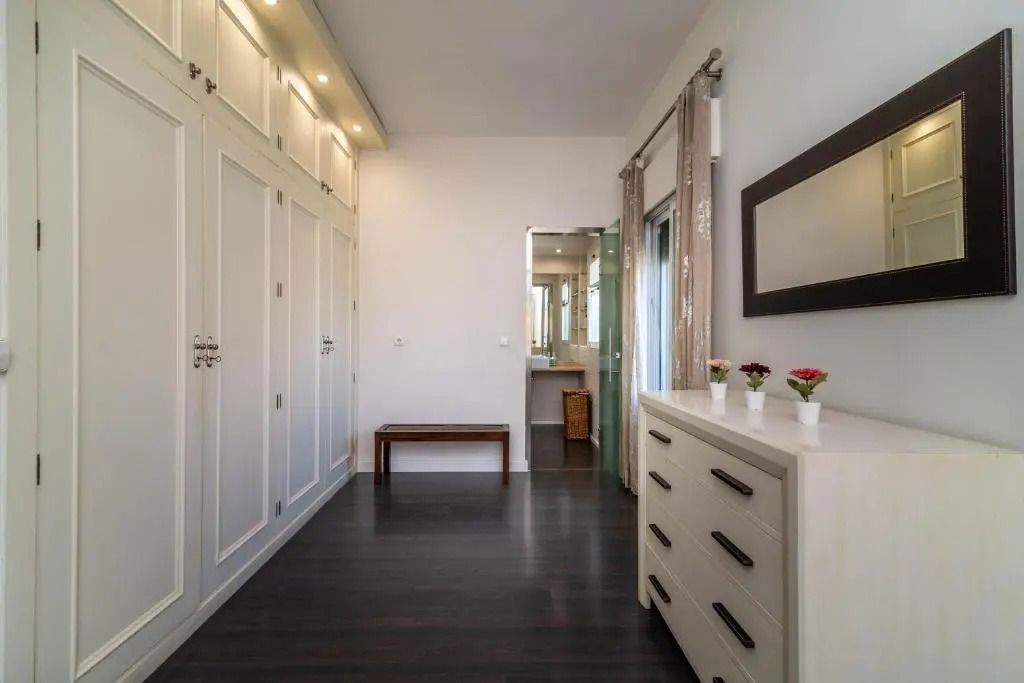 VB Velázquez 6BDR Villa Marina