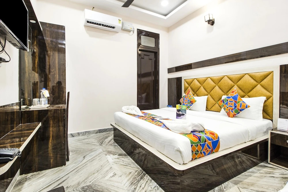 FabHotel Sant Homestay Golden Temple