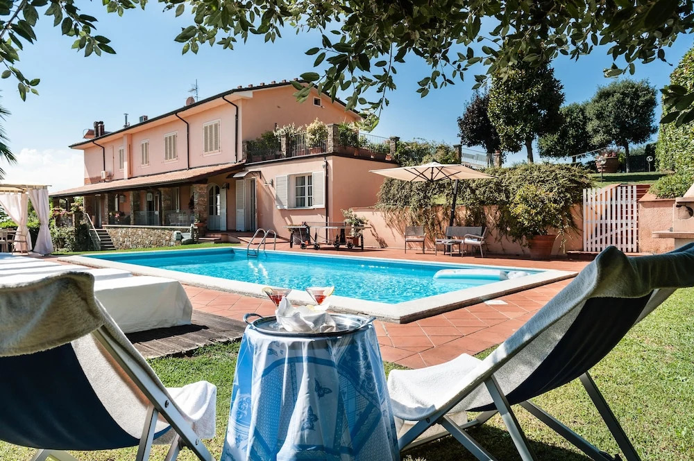 Villa Lory on the Lucca Hills