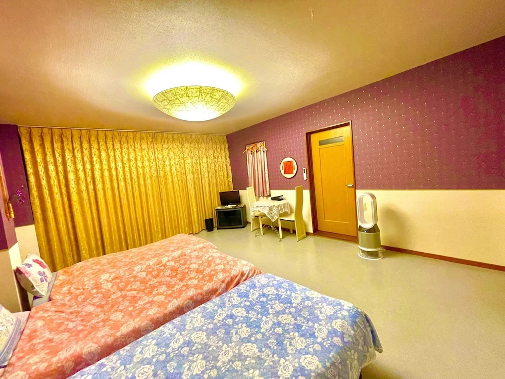 Inuyama Modern Room