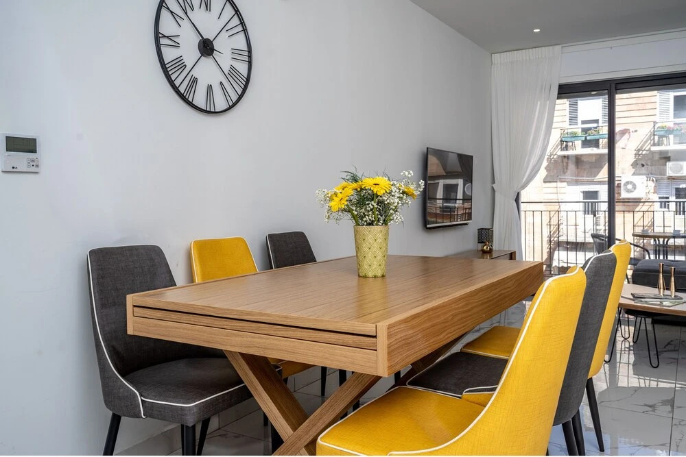 Eshel Suites