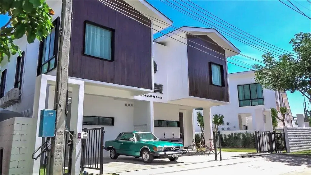 Happy Family Villa - 6 bedrooms Phuket Private Pool Villa 300 meters to the sea