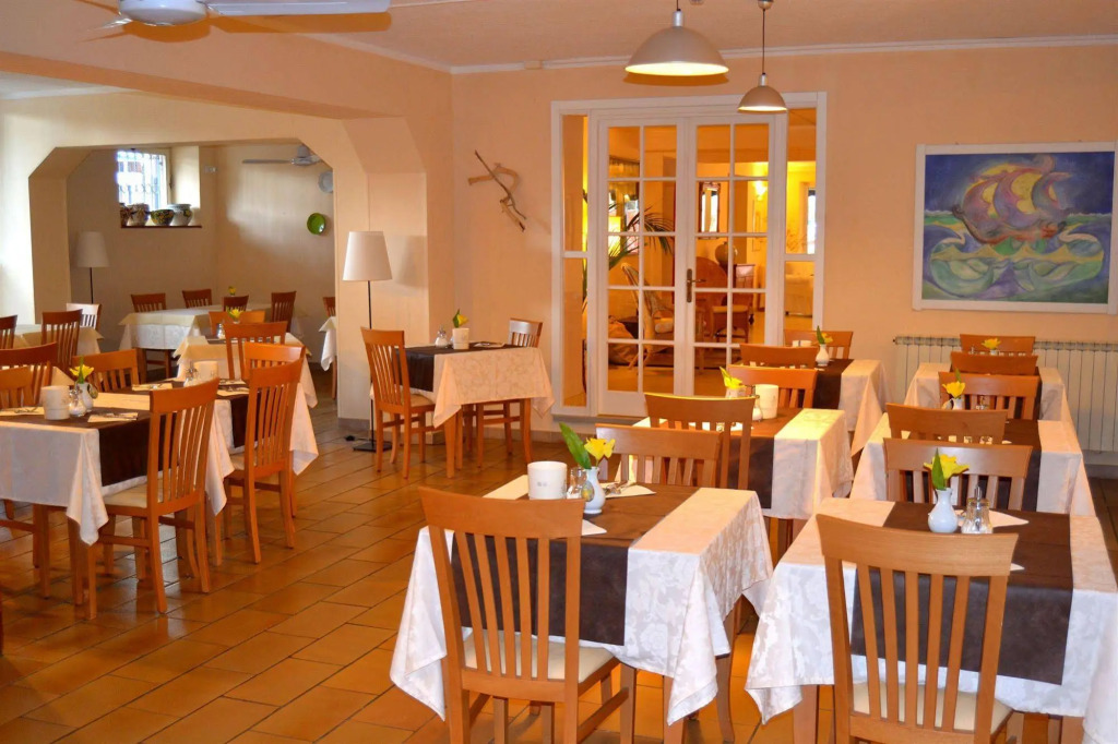 Hotel Ausonia