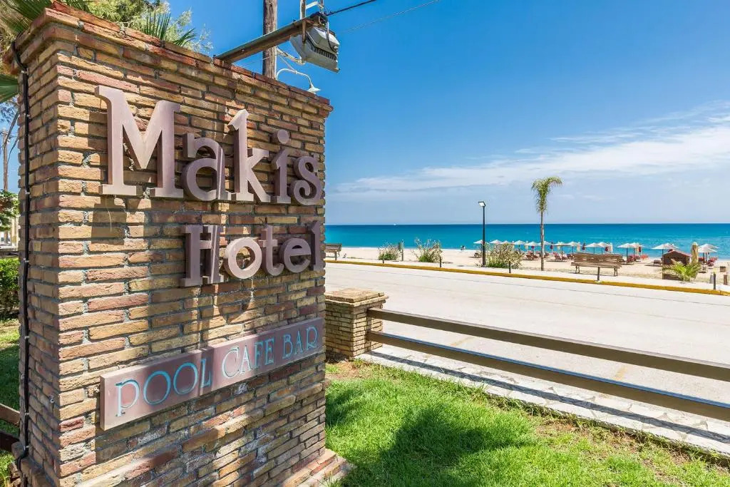 Makis Hotel