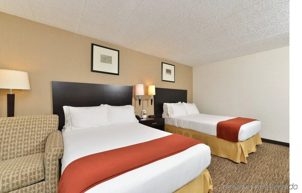Holiday Inn Express SEAFORD-ROUTE 13