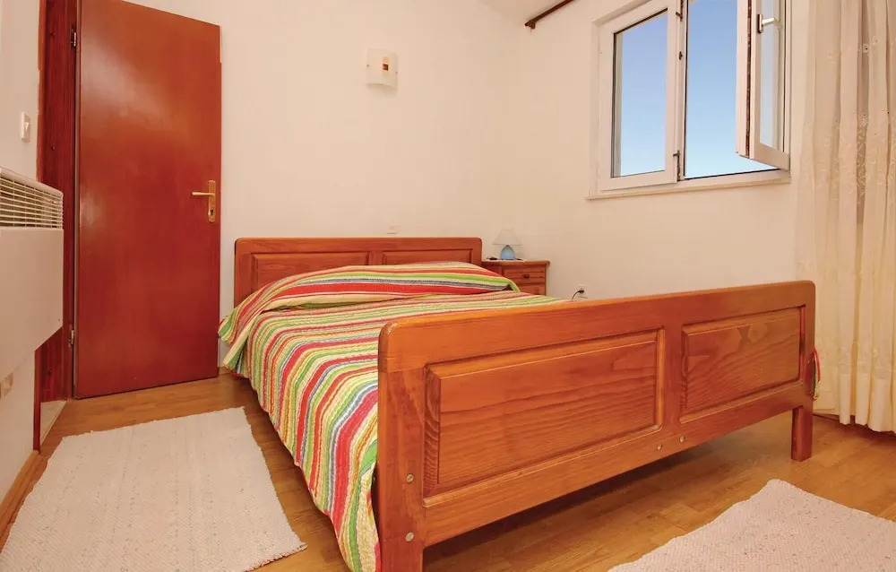 Awesome Home in Racisce With Wifi and 2 Bedrooms