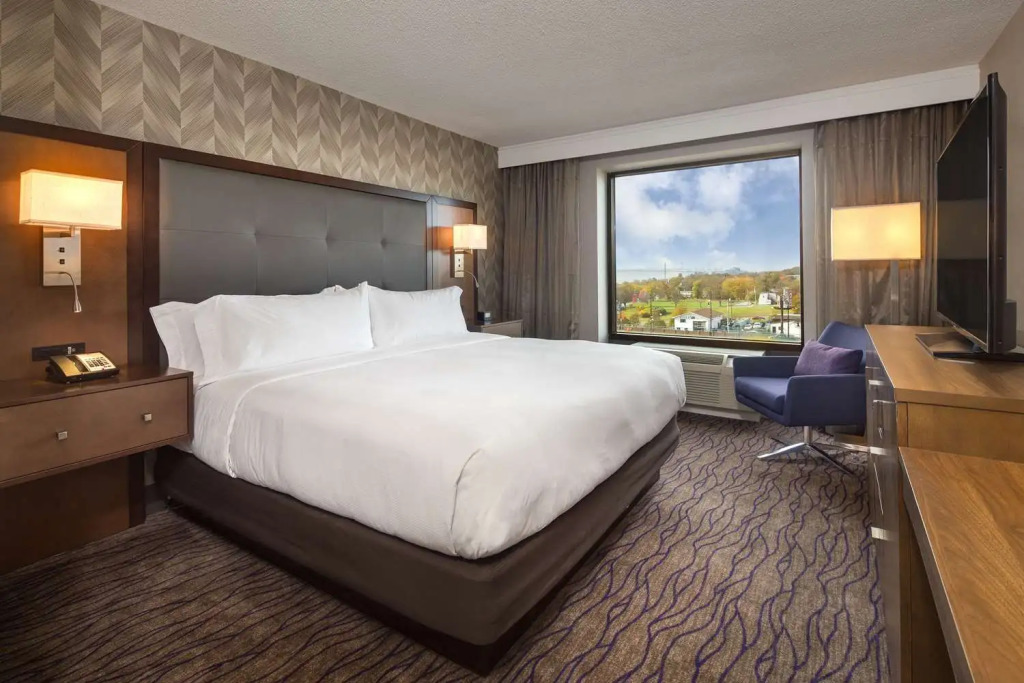 DoubleTree by Hilton Halifax Dartmouth