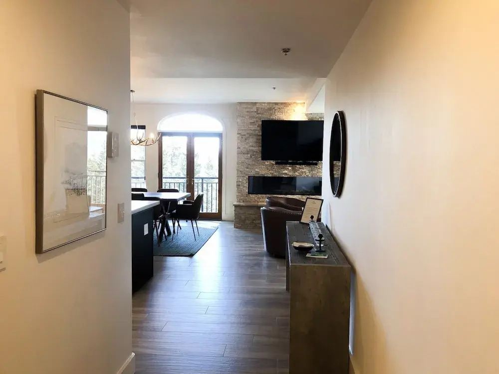 Bear Creek Lodge 407 4 Bedroom Condo by Alpine Lodging Telluride