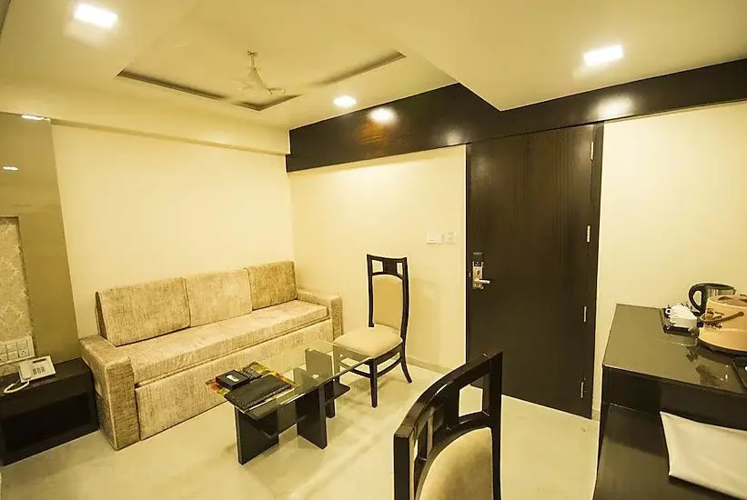 Hotel Jannat And Restaurant