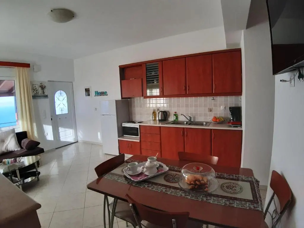 Roussas View Apartments