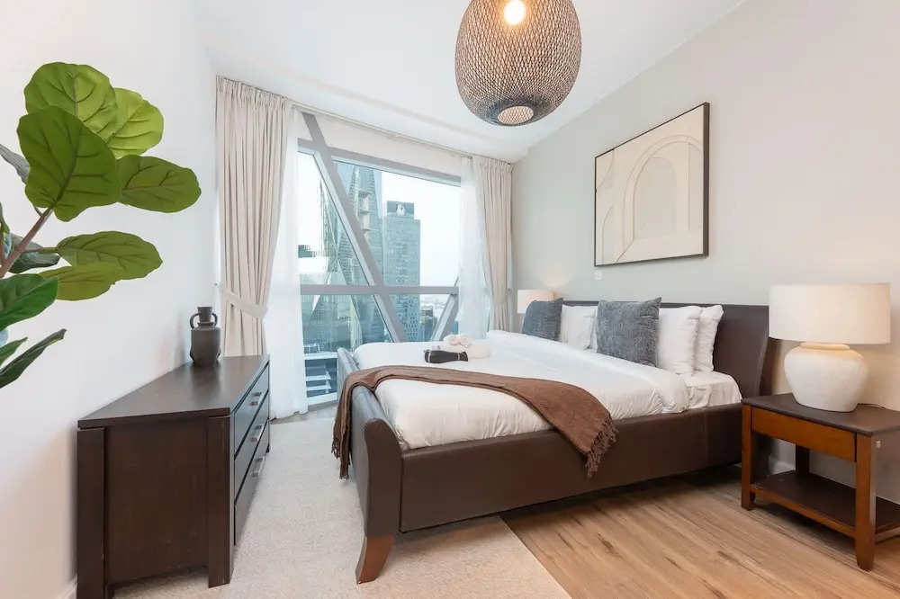 Well-furnished 3 Bedroom in Park Towers Difc
