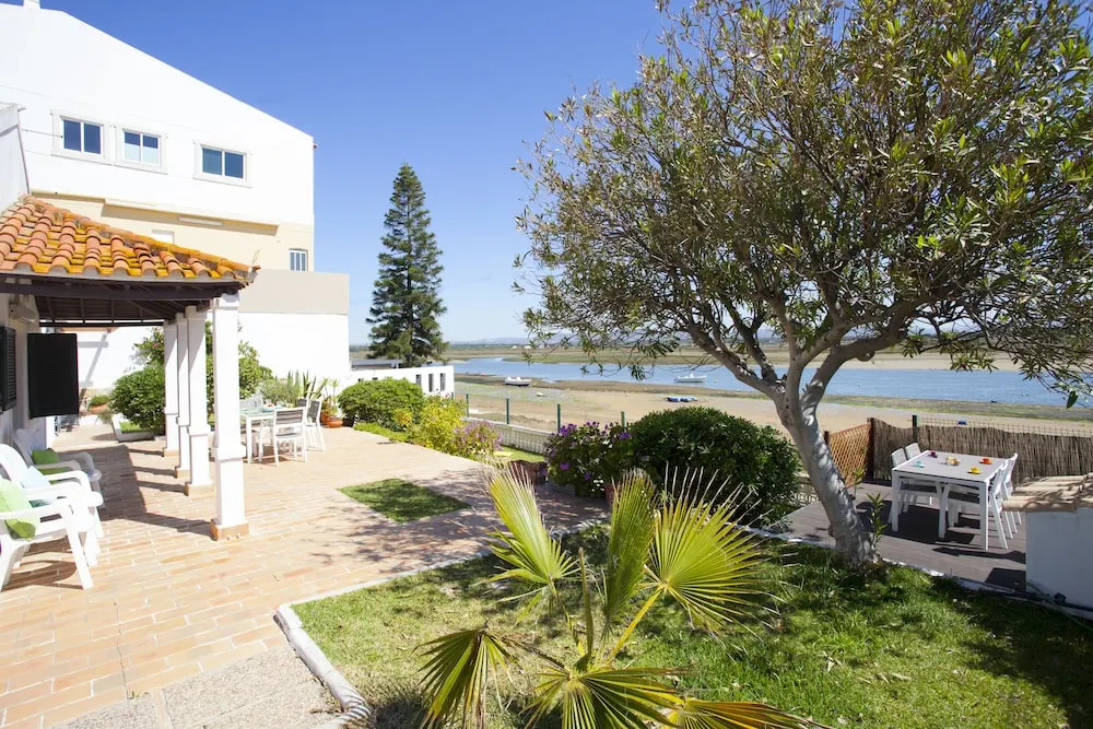 Villa Lydia