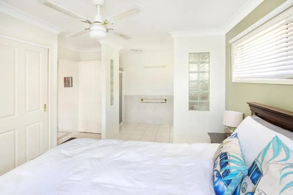 Michael Street 39 Golden Beach