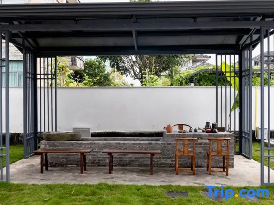 Tengchong Wonderlan Jibian Sanshe • Garden Mountain View Hot Spring • Villa Boutique Stay