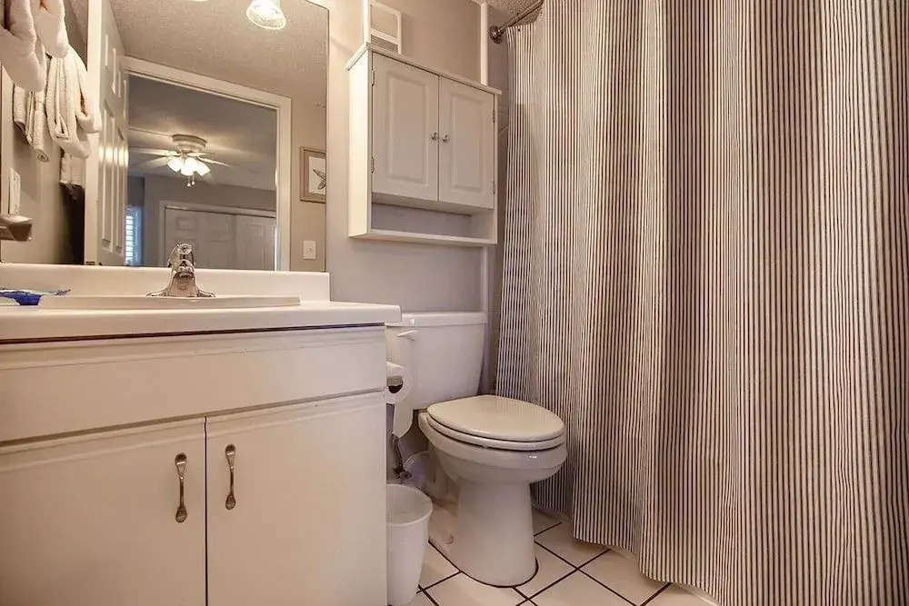 Gulf Shore Condo #107 - 2 Br condo by RedAwning