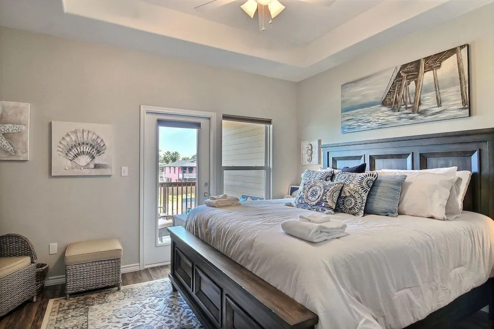 The Chic Retreat Condo Bs203 3 Bedrooms 3 Bathrooms Condo