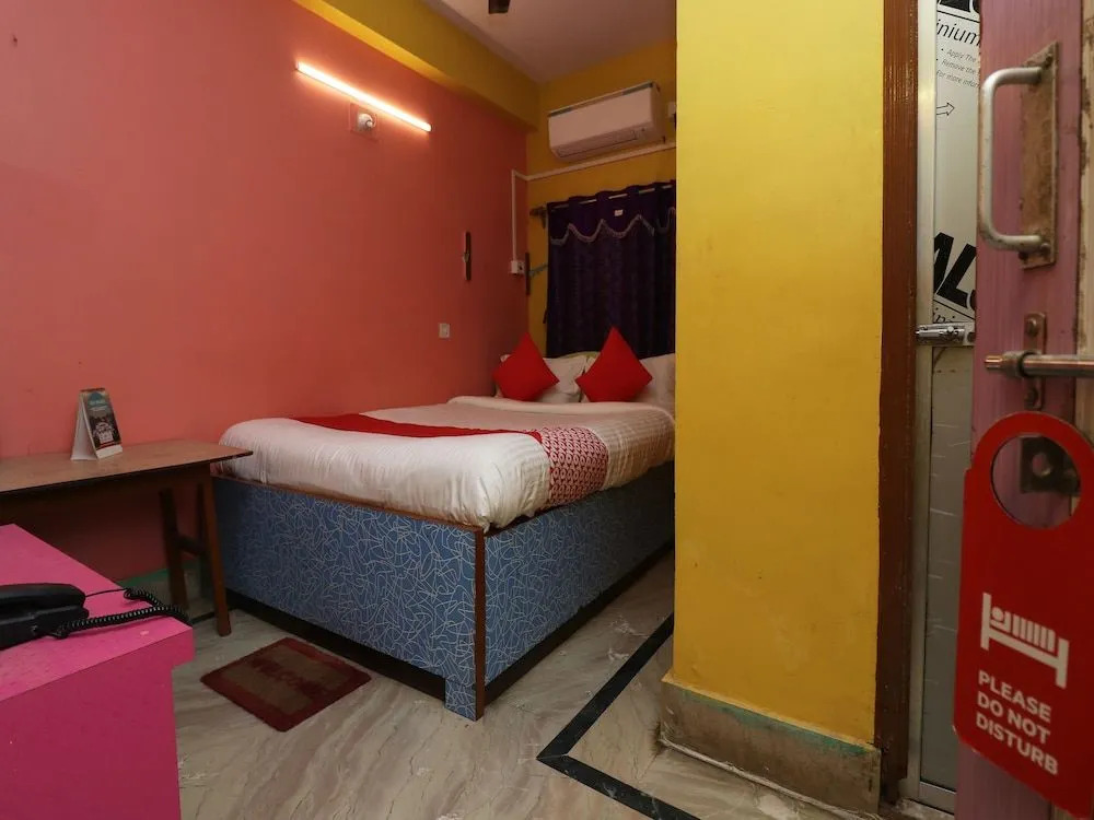 Oyo 27996 Hotel Green Park