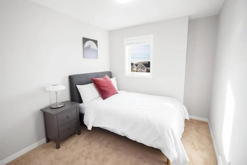 Luxurious 2 Bedroom Townhouse in South Winnipeg