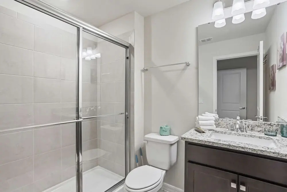 BRAND New 5 bed Villa in Windsor Cay