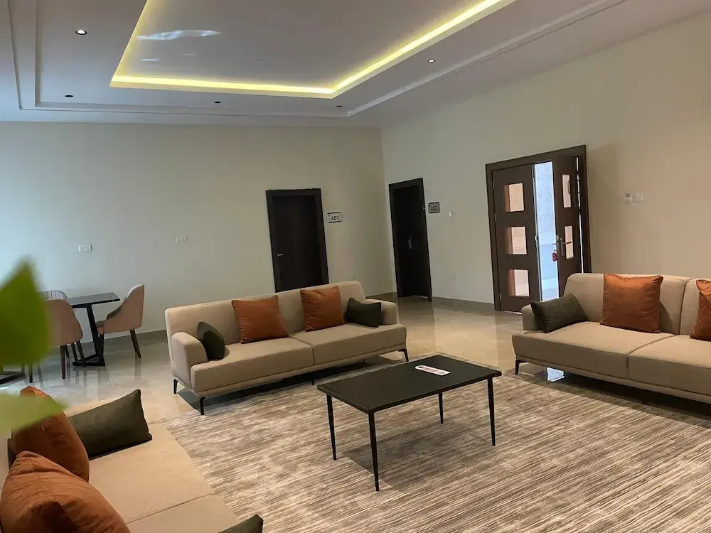 Rhino suite Yola