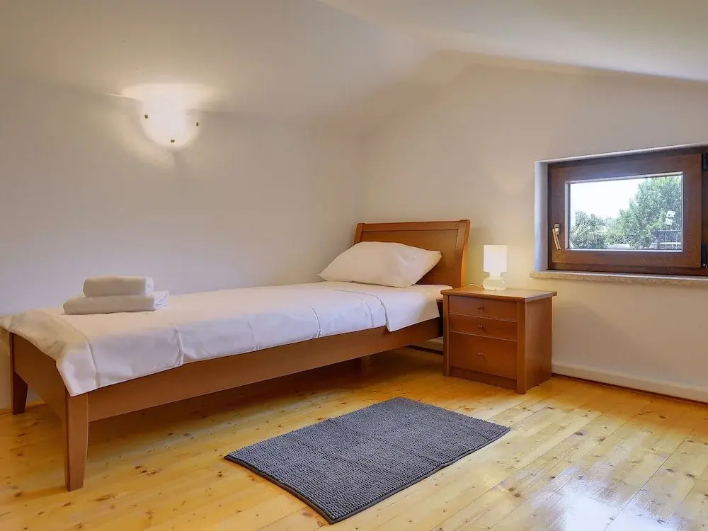 Villa in Peroj with Private Pool & Near Beach