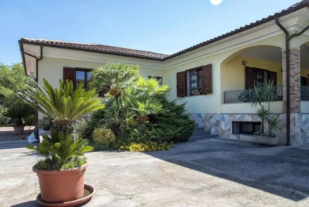 Alghero Villa Mistral per 7 persone Terrazza BBQ AC WiFi
