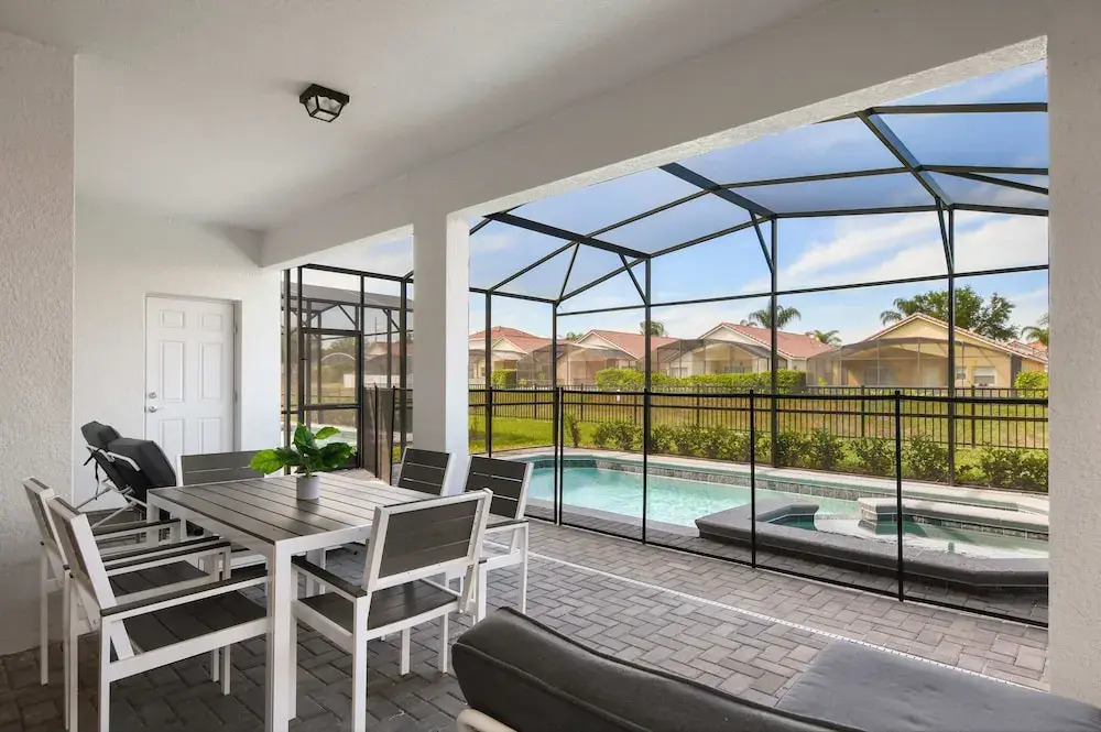 Relax in Style Pool, Resort Amenities, Near Disney