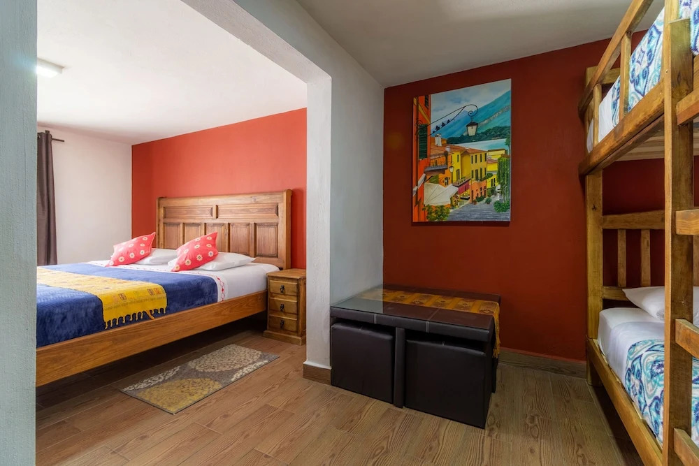 Hotel LYA