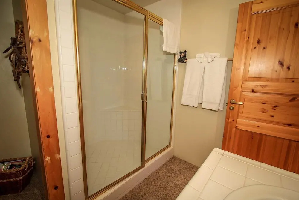 Arktos Jewel-589 by Big Bear Vacations