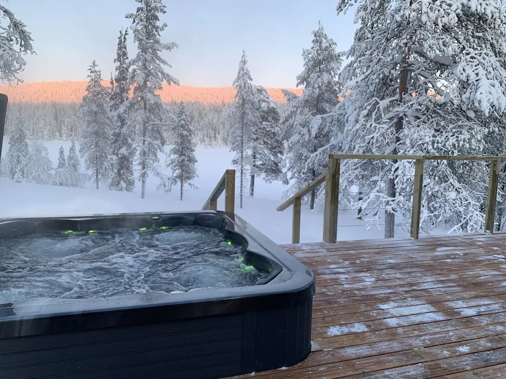 Arctic Skylight Lodge