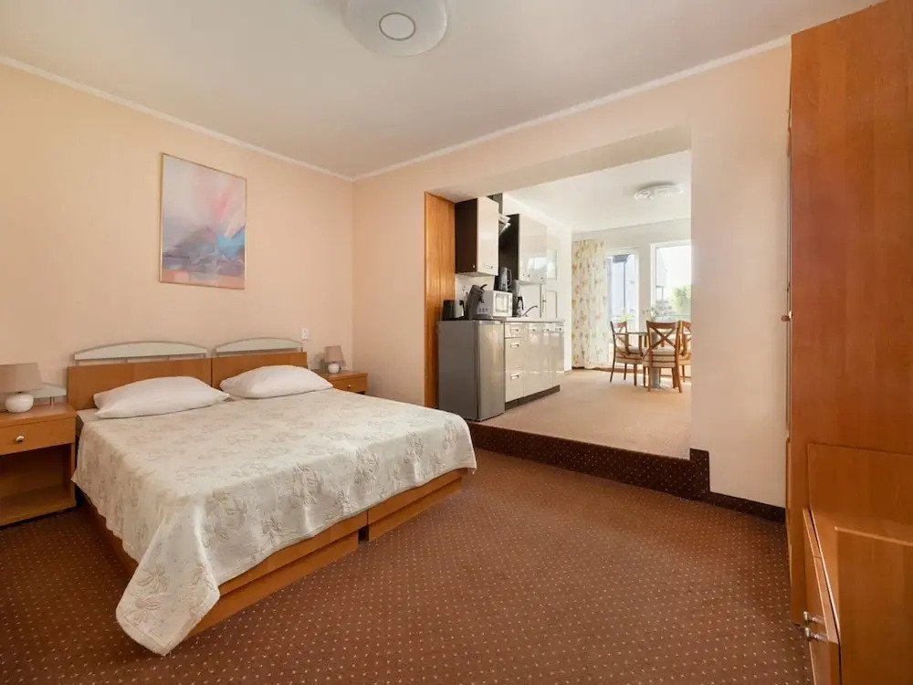 Comfortable Holiday Studio, Breakfast Included