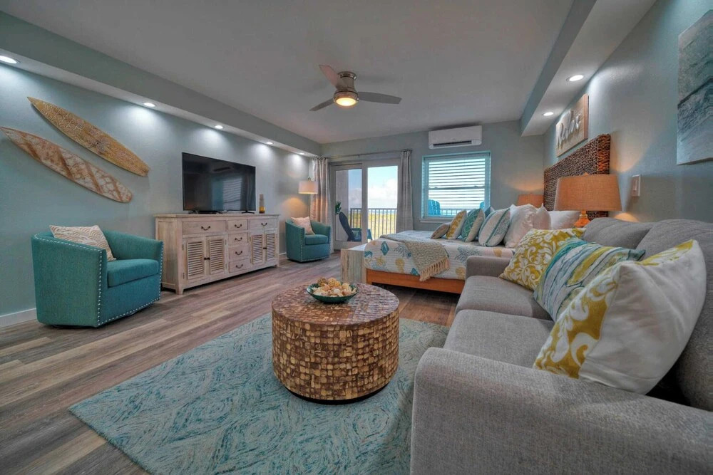2 Beachfront Condos, Pool, Tennis/pickleball, Gulf View Island Retreat Complex