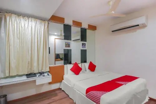 OYO Rooms Kondapur-Gachibowli Road
