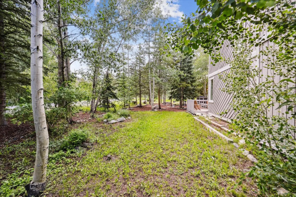 Frisco Creekside Retreat 3 Bedroom Townhouse by RedAwning