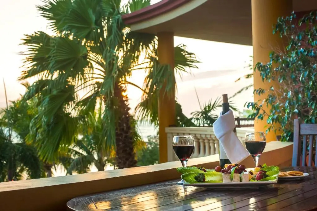 Aruba Surfside Marina