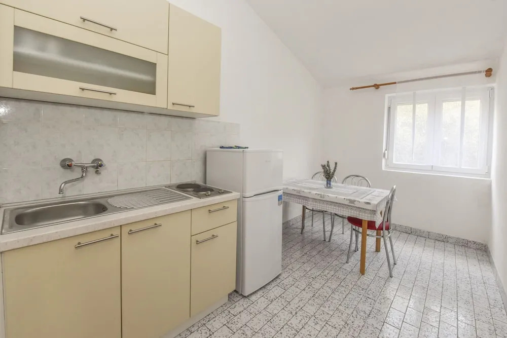 Apartments Caska VI