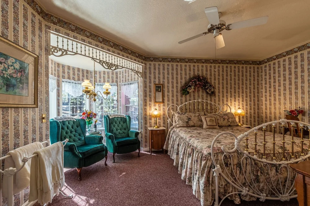 Apples Bed & Breakfast