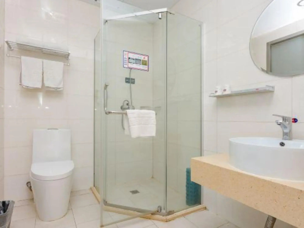 Grace Inn ( Jingshi Road Provincial Hospital of Traditional Chinese Medicine Qianfoshan)