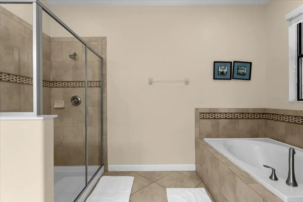 7 Bedrooms 5 Bathrooms Champions Gate 1532 Mv