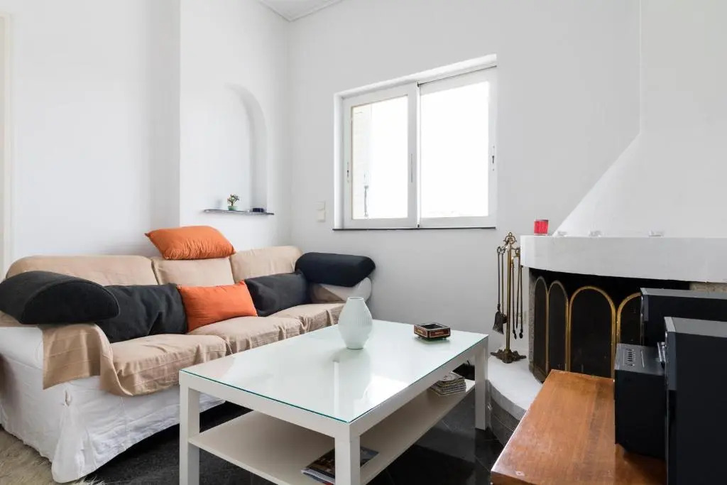 An Adorable Apartment in Athens